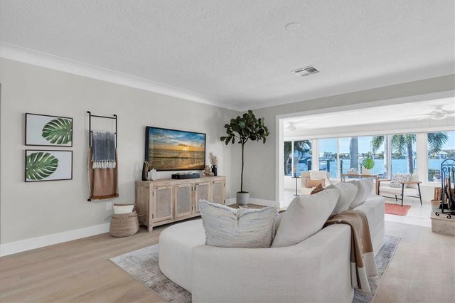 17352 KENNEDY DRIVE, North Redington Beach, FL 33708