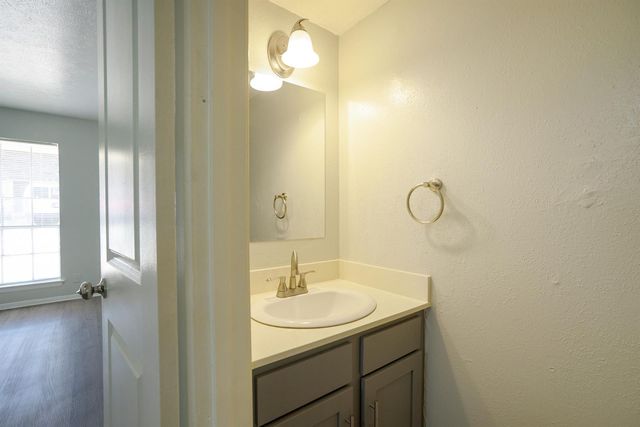 307 Rose Street 307-C, Arlington, TX 76010