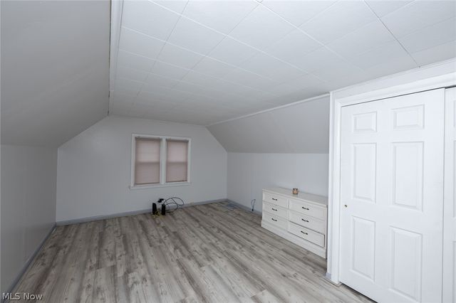 942 E Archwood Avenue, Akron, OH 44306