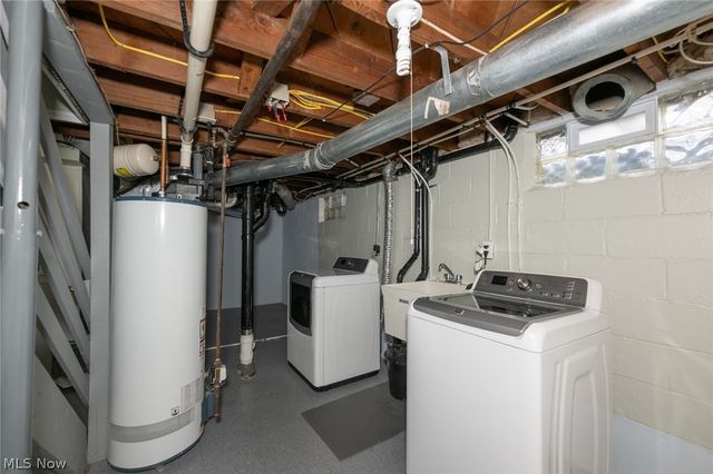 942 E Archwood Avenue, Akron, OH 44306