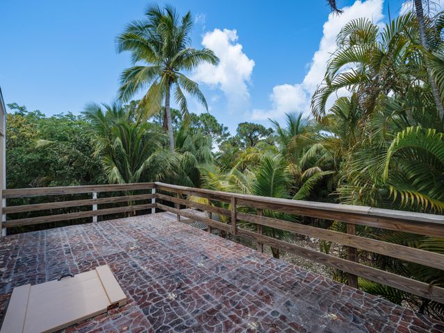 2421 Pensacola Road, Big Pine Key, FL 33043