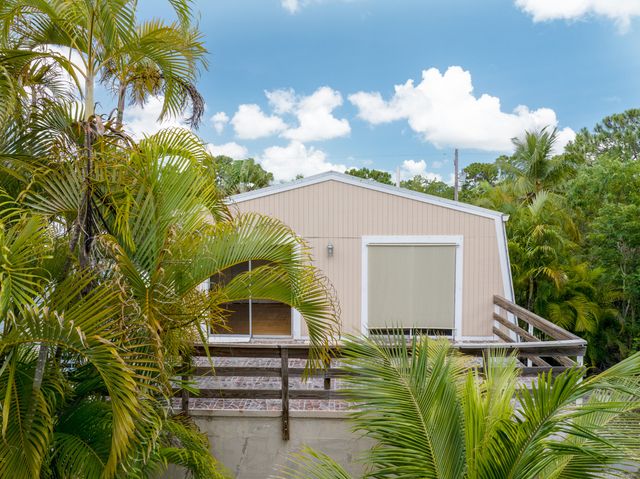 2421 Pensacola Road, Big Pine Key, FL 33043