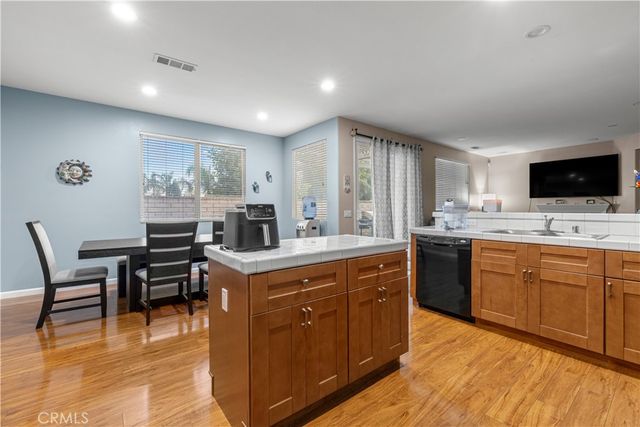 1217 Strand, Perris, CA 92571