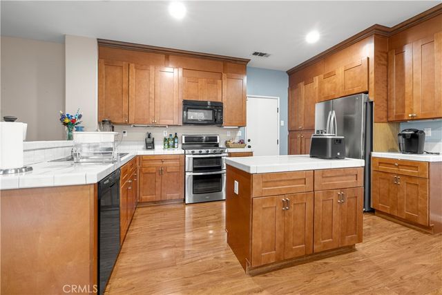 1217 Strand, Perris, CA 92571