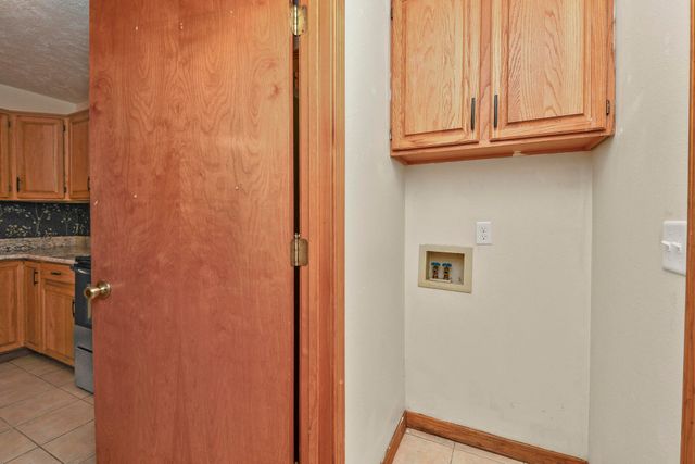 3206 E Lark Street, Springfield, MO 65804