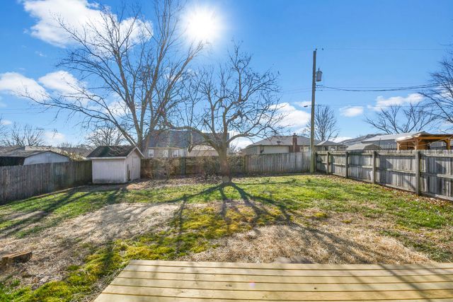 3206 E Lark Street, Springfield, MO 65804