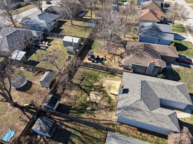 3206 E Lark Street, Springfield, MO 65804