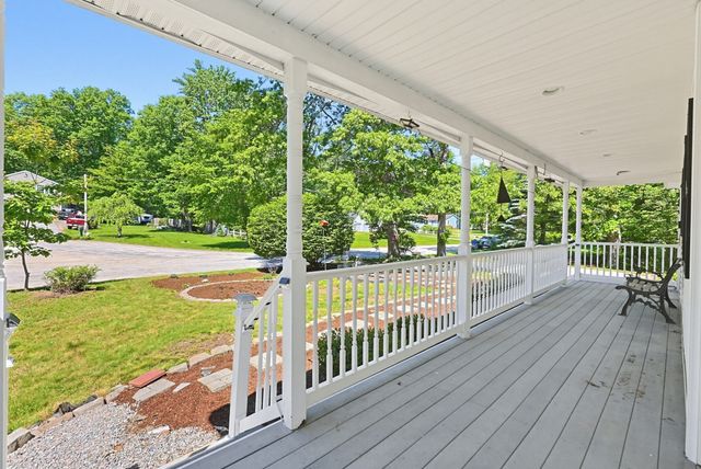 14 Terra Ln, Hudson, NH 03051
