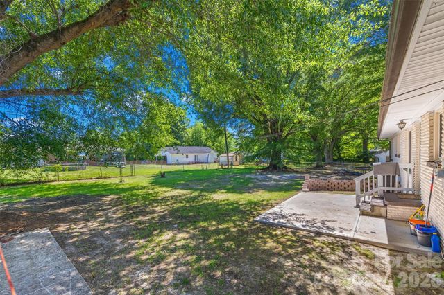 2323 Hedgewood Circle, Gastonia, NC 28052