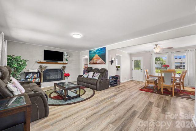 2323 Hedgewood Circle, Gastonia, NC 28052