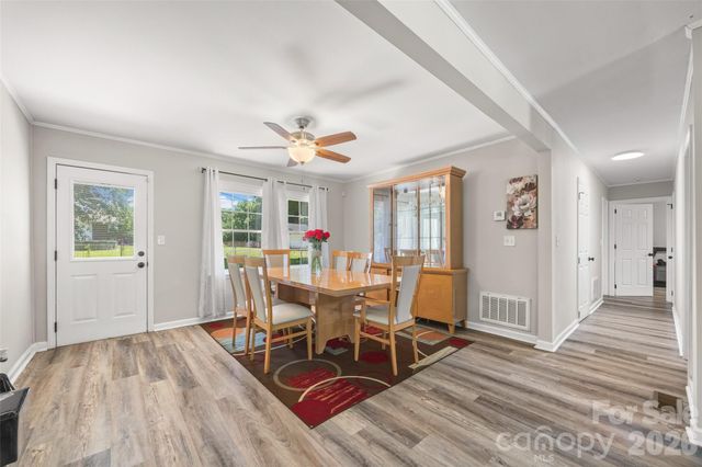 2323 Hedgewood Circle, Gastonia, NC 28052