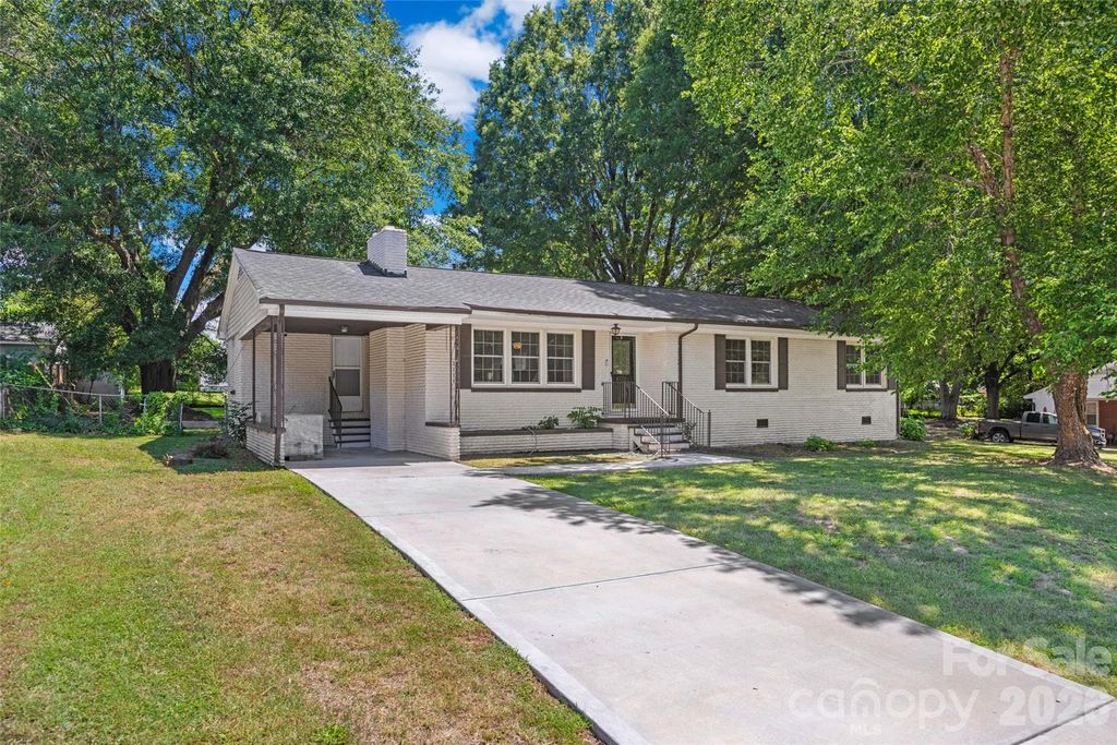 2323 Hedgewood Circle, Gastonia, NC 28052