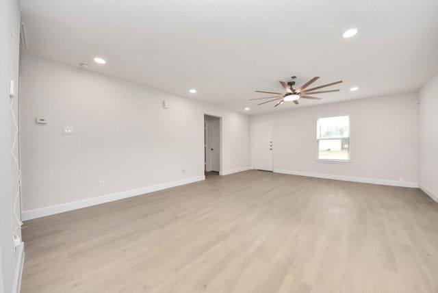 16124 Brettwood Lane, Splendora, TX 77372