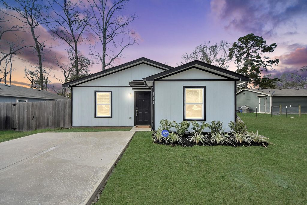 16124 Brettwood Lane, Splendora, TX 77372