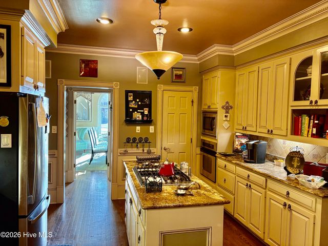 408 Wexford Place, Trent Woods, NC 28562