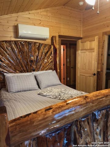 527 SD 74100, Rocksprings, TX 78880