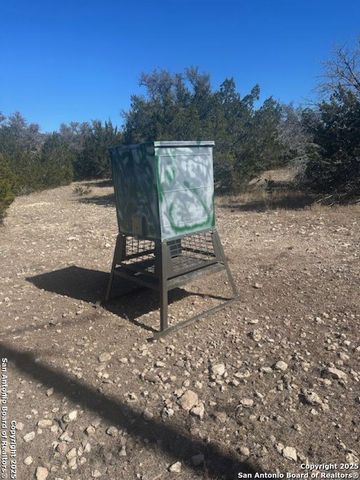 527 SD 74100, Rocksprings, TX 78880