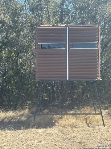 527 SD 74100, Rocksprings, TX 78880