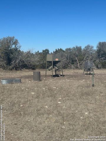 527 SD 74100, Rocksprings, TX 78880