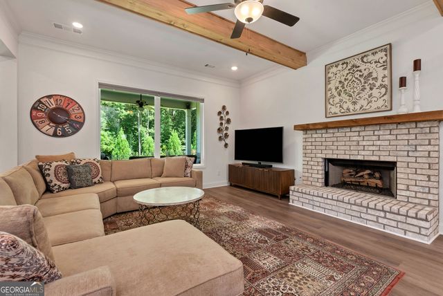 279 Parkers Place, Hoschton, GA 30548