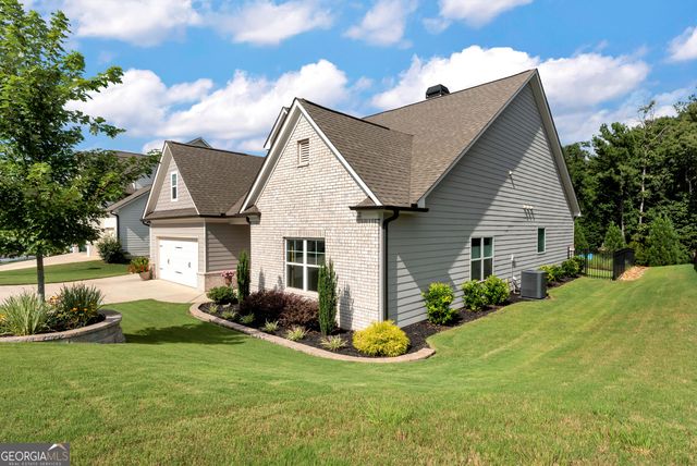 279 Parkers Place, Hoschton, GA 30548