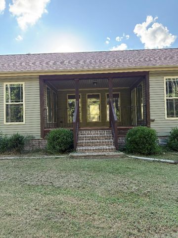 160 Slytown Road, Amity, AR 71921