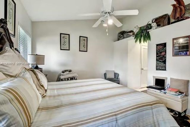 16312 Malibu Dr 6, Weston, FL 33326