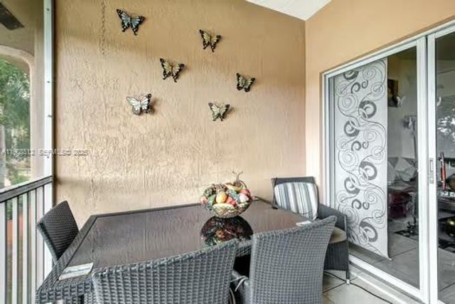 16312 Malibu Dr 6, Weston, FL 33326