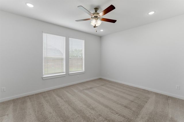 305 Evans Drive, Van Alstyne, TX 75495