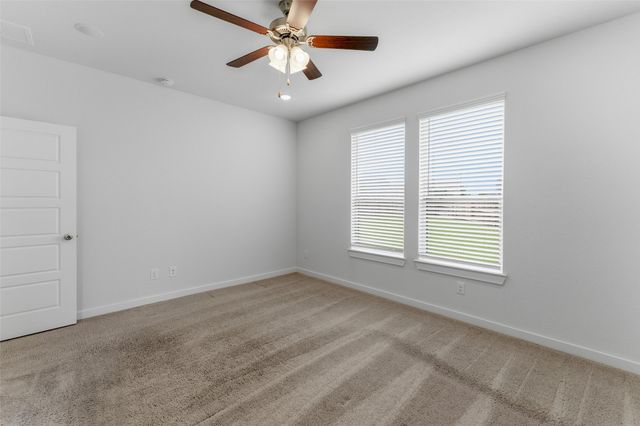 305 Evans Drive, Van Alstyne, TX 75495