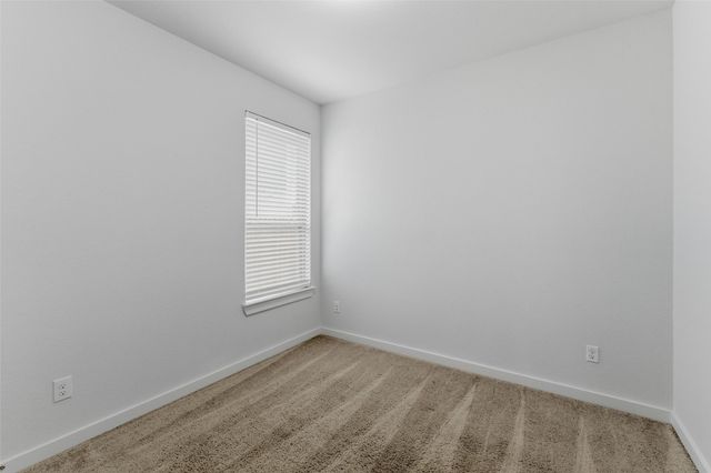 305 Evans Drive, Van Alstyne, TX 75495