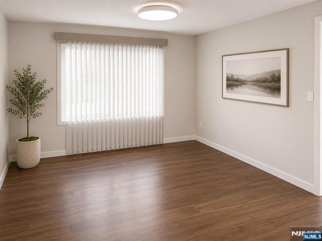 55 Helen, Moonachie, NJ 07074