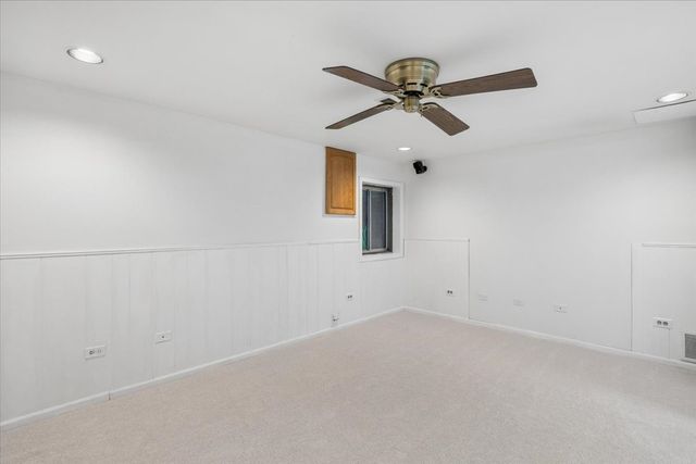 5 Malvern Lane, Vernon Hills, IL 60061