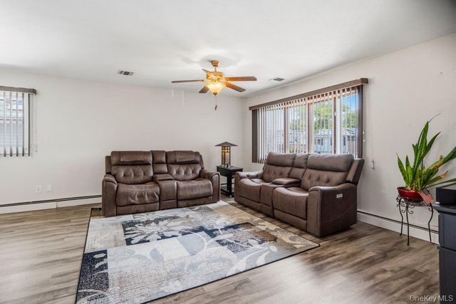 169 Wyona Avenue, Lindenhurst, NY 11757
