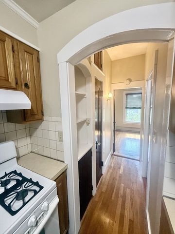 70 Tremont Street 2R, Braintree, MA 02184