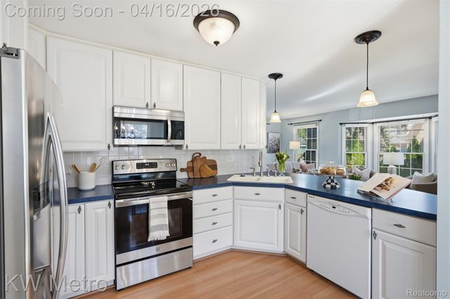 1936 Dorothea Road, Berkley, MI 48072