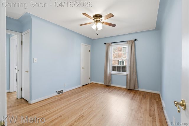 1936 Dorothea Road, Berkley, MI 48072