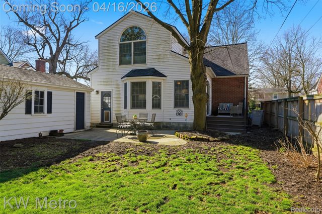 1936 Dorothea Road, Berkley, MI 48072