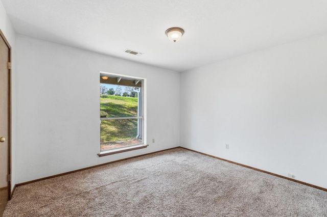 30449 Corral Drive, Coarsegold, CA 93614