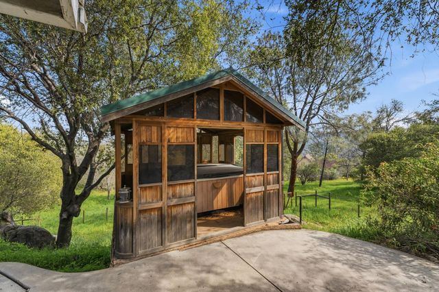 30449 Corral Drive, Coarsegold, CA 93614