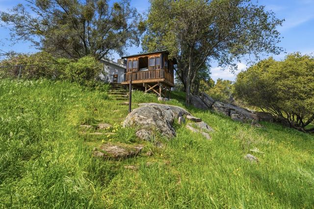 30449 Corral Drive, Coarsegold, CA 93614