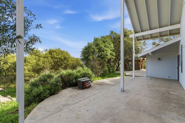 30449 Corral Drive, Coarsegold, CA 93614