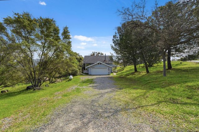 30449 Corral Drive, Coarsegold, CA 93614