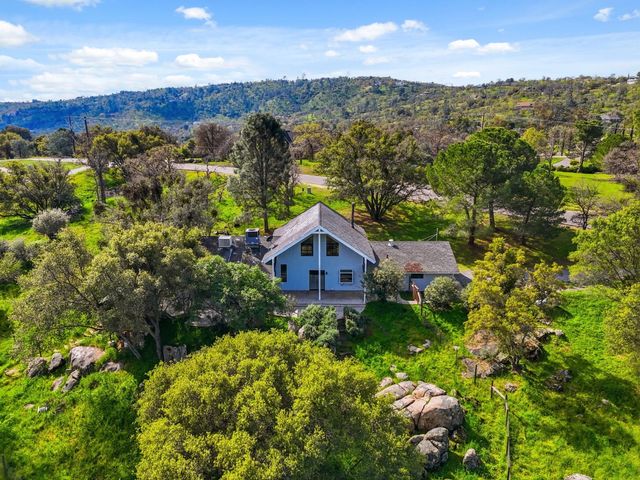 30449 Corral Drive, Coarsegold, CA 93614