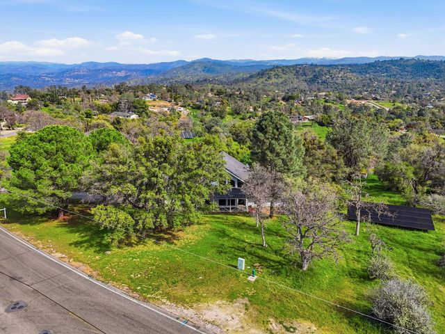 30449 Corral Drive, Coarsegold, CA 93614