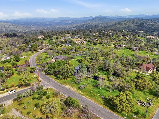 30449 Corral Drive, Coarsegold, CA 93614