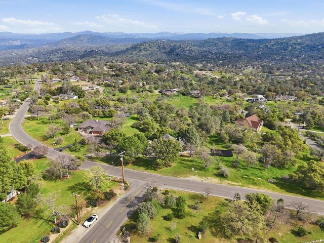 30449 Corral Drive, Coarsegold, CA 93614