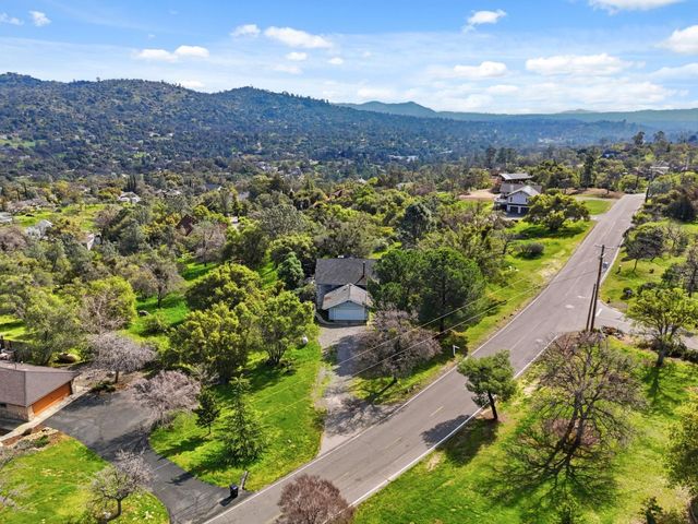 30449 Corral Drive, Coarsegold, CA 93614