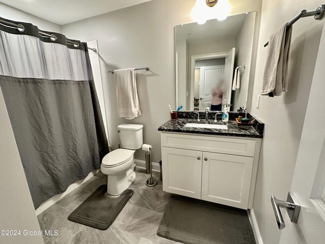 77 Van Dam Street 105, Saratoga Springs, NY 12866