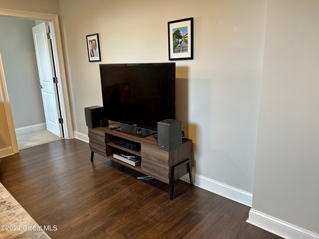 77 Van Dam Street 105, Saratoga Springs, NY 12866